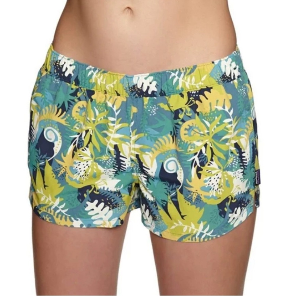 Patagonia Barely Baggies Mini Tropical Nature Print Shorts Small